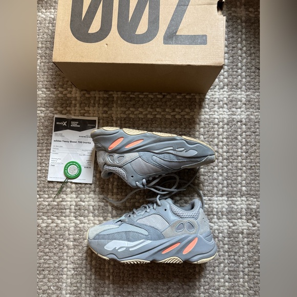 Yeezy Boost 700 Inertia - Picture 1 of 4